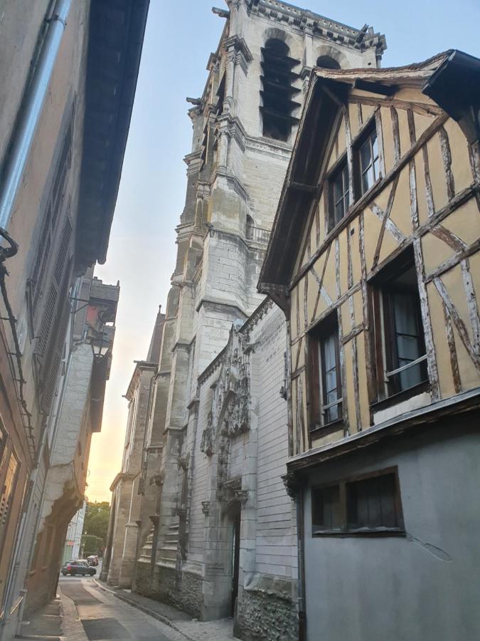 Le Logis Du Clocher Troyes